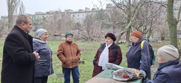 Денис Зубов: Сход граждан. 26 ноября в Иловайске состоялась встреча жителей с временно исполняющим полномочия главы муниципального образования городской округ Иловайск Александром Кузнецовым