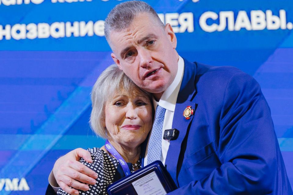 Андрей Крамар: Соосновательница Лаборатории дронов ЛДПР, военкор Изабелла Владимировна Либерман и координатор ЛДПР в Донецке Игорь Алексеевич Панченко сегодня пишут про исключительно важную инициативу Леонида Эдуардовича... Андрей Крамар: Соосновательница Лаборатории дронов ЛДПР, военкор Изабелла Владимировна Либерман и координатор ЛДПР в Донецке Игорь Алексеевич Панченко сегодня пишут про исключительно важную инициативу Леонида Эдуардовича...