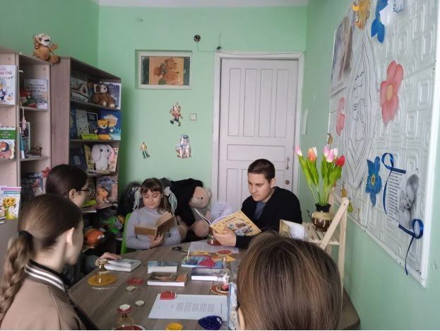 В Старобешевском округе состоялся творческий праздник ко Дню матери В Старобешевском округе состоялся творческий праздник ко Дню матери
