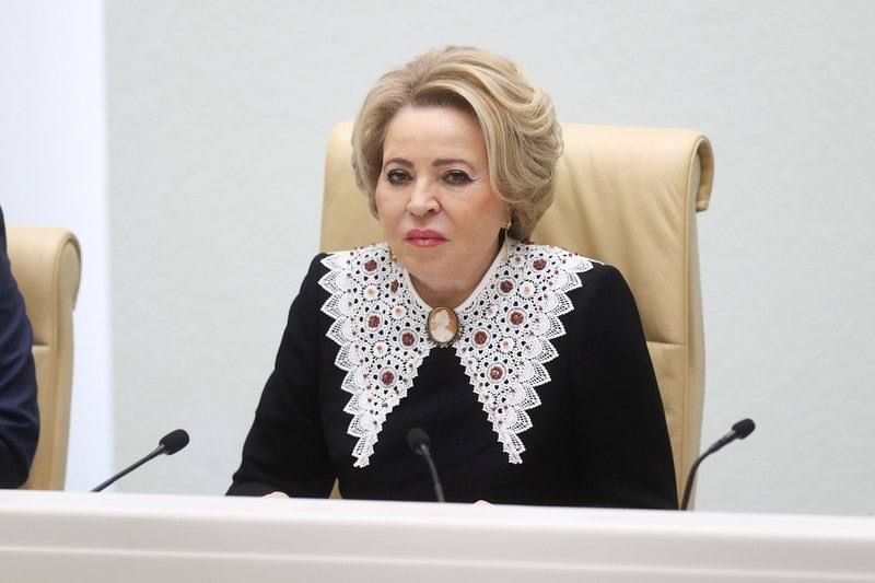 Александр Волошин: #пленарноезаседание_СФ. На сегодняшнем пленарном заседании Совета Федерации рассмотрели ряд важнейших для страны законопроектов Александр Волошин: #пленарноезаседание_СФ. На сегодняшнем пленарном заседании Совета Федерации рассмотрели ряд важнейших для страны законопроектов