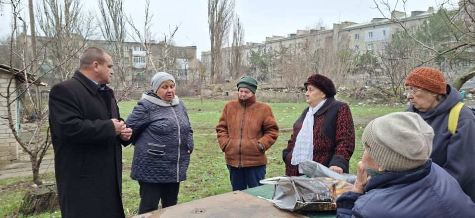 Денис Зубов: Сход граждан. 26 ноября в Иловайске состоялась встреча жителей с временно исполняющим полномочия главы муниципального образования городской округ Иловайск Александром Кузнецовым Денис Зубов: Сход граждан. 26 ноября в Иловайске состоялась встреча жителей с временно исполняющим полномочия главы муниципального образования городской округ Иловайск Александром Кузнецовым