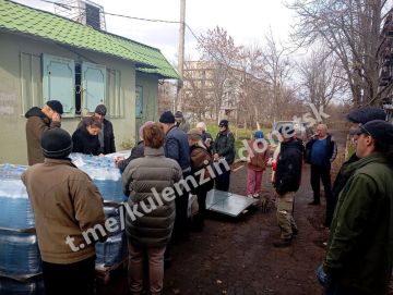 В Красногоровку доставили стройматериалы для утепления домов и питьевую воду