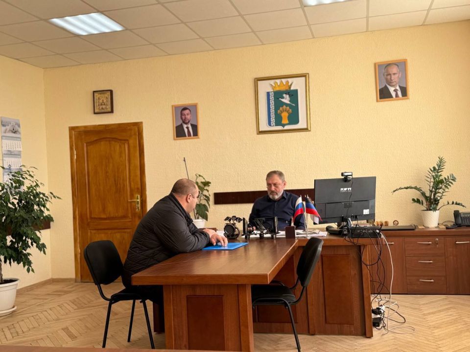 Борис Трима: Глава Мангушского муниципального округа провел личный прием граждан Борис Трима: Глава Мангушского муниципального округа провел личный прием граждан