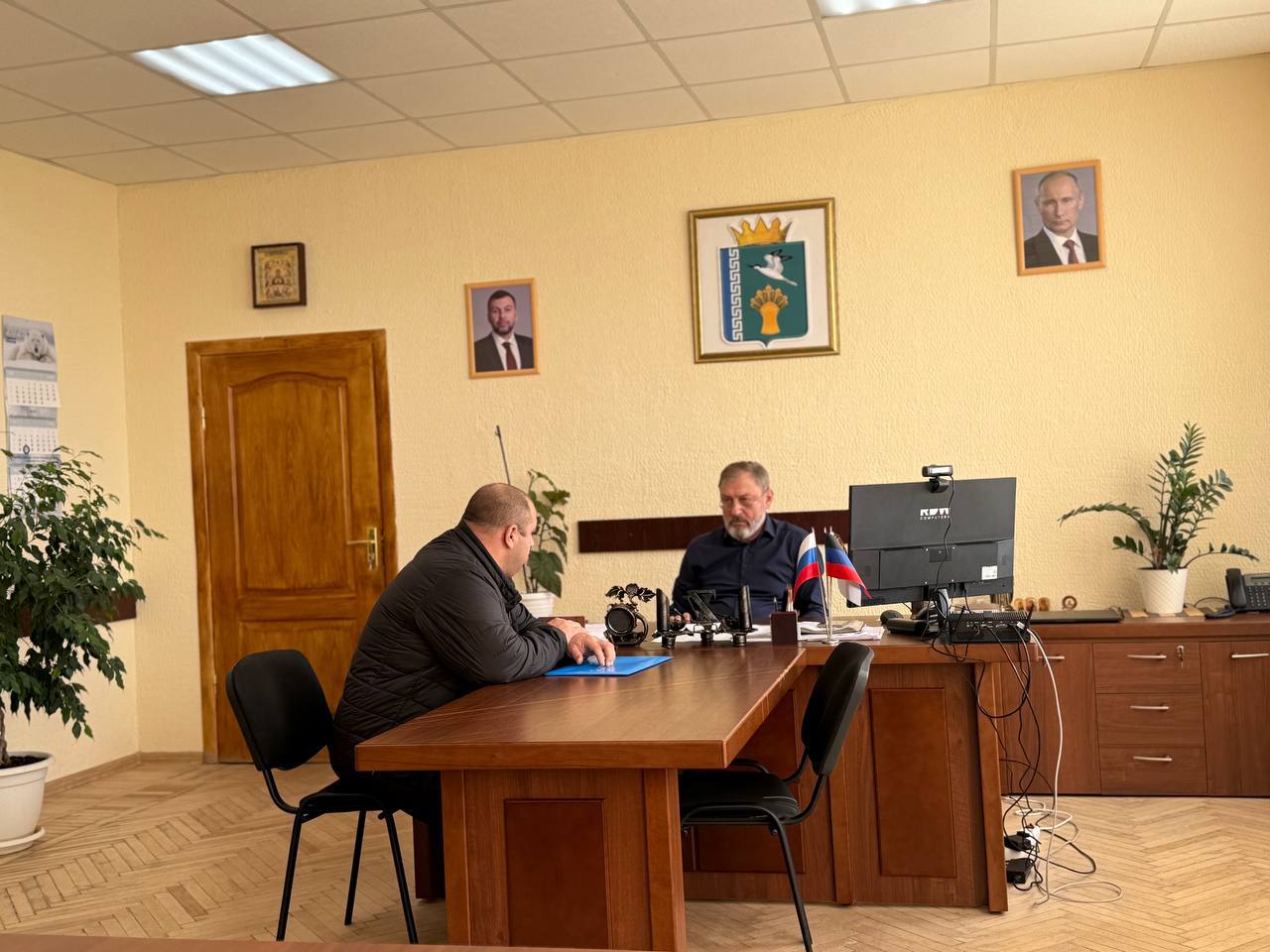 Борис Трима: Глава Мангушского муниципального округа провел личный прием граждан Борис Трима: Глава Мангушского муниципального округа провел личный прием граждан