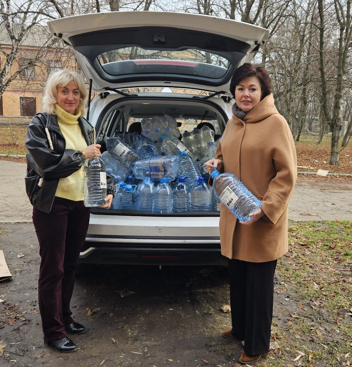 26 ноября 2025 года во исполнение поручения Главы Донецкой Народной Республики депутаты Ясиноватского муниципального совета Наталья Филиппова, Владимир Сергиенко и Елена Алипа посетили места подвоза воды