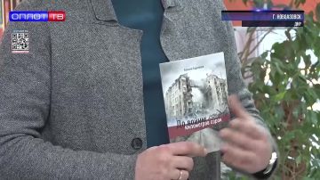 Встреча с писателями. В одном зале собрались российские поэты и писатели