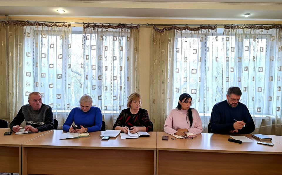 Наталья Бегуненко: Сегодня, 26 ноября, руководитель Управы Петровского внутригородского района Администрации городского округа Донецк Бегуненко Наталья Ивановна провела еженедельное аппаратное совещание Наталья Бегуненко: Сегодня, 26 ноября, руководитель Управы Петровского внутригородского района Администрации городского округа Донецк Бегуненко Наталья Ивановна провела еженедельное аппаратное совещание