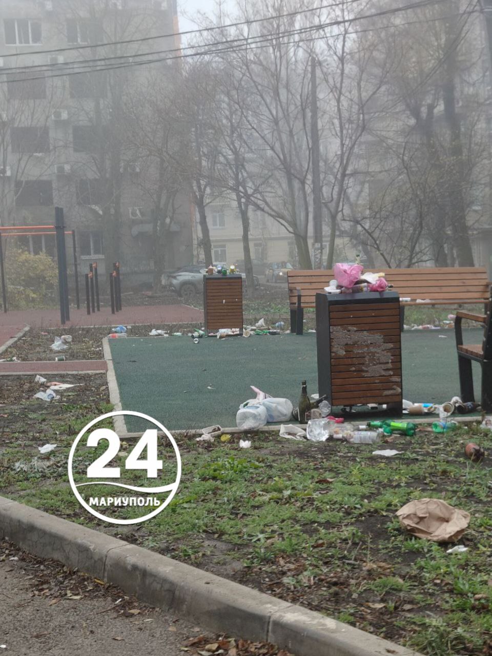 ПИШУТ ЧИТАТЕЛИ. В наш чат-бот обратилась подписчица Яна Евгеньевна, она подняла проблему уборки на придомовой территории: Двор Металлургов, 33