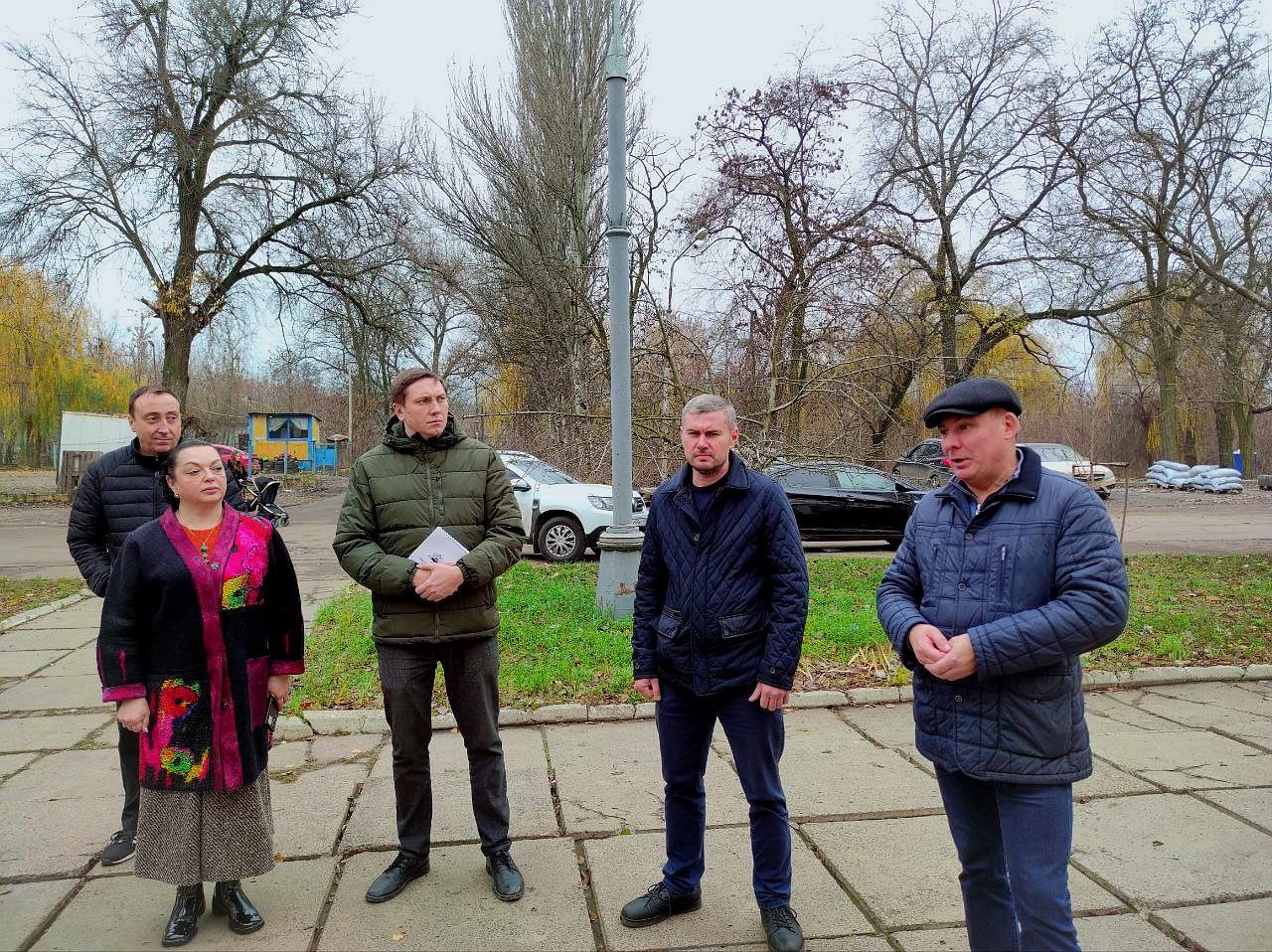 Михаил Меренков: Сегодня, совместно с депутатом Народного Совета Юрием Леоновыи и депутатом Донецкого городского совета Ириной Бениаминовой встретился с трудовым коллективом ДК им. С.М. Кирова г. Донецка и жителями района Михаил Меренков: Сегодня, совместно с депутатом Народного Совета Юрием Леоновыи и депутатом Донецкого городского совета Ириной Бениаминовой встретился с трудовым коллективом ДК им. С.М. Кирова г. Донецка и жителями района