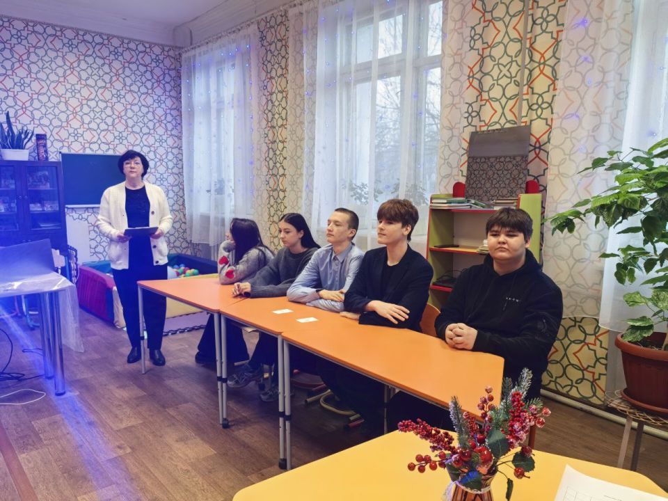 26.11.2025 года в ГБОУ «Мироновская школа №10 г.о. Дебальцево» проведен правовой брейн - ринг с обучающимися 10 класса 26.11.2025 года в ГБОУ «Мироновская школа №10 г.о. Дебальцево» проведен правовой брейн - ринг с обучающимися 10 класса