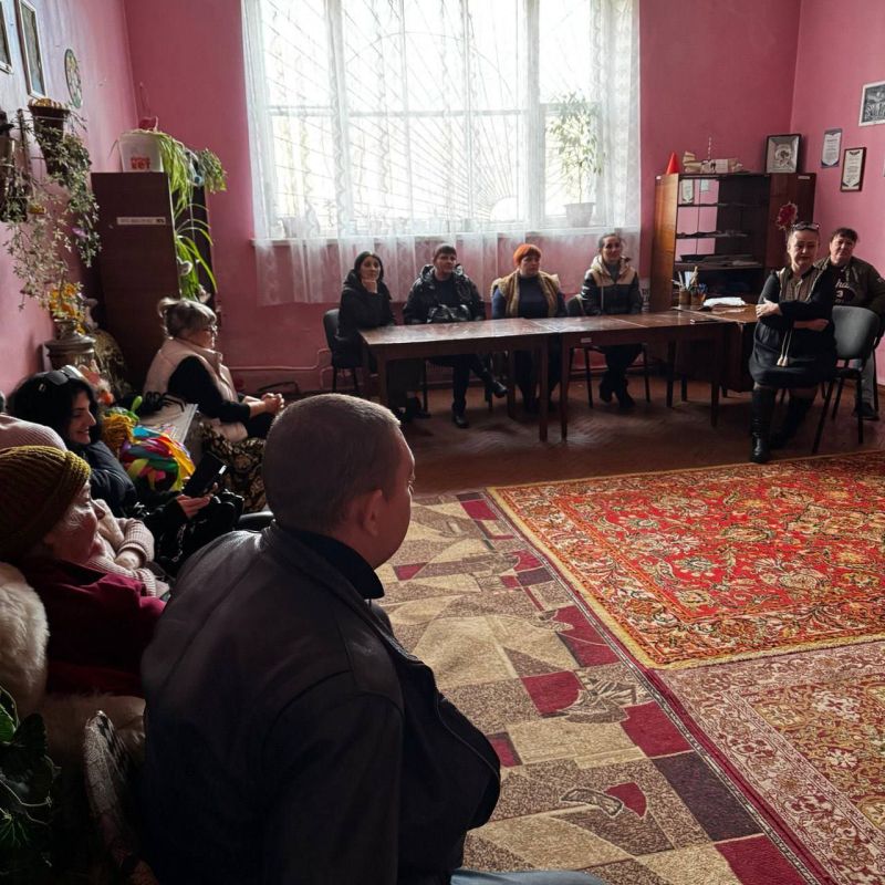 Встреча с депутатом Эдуардом Полепкиным Встреча с депутатом Эдуардом Полепкиным