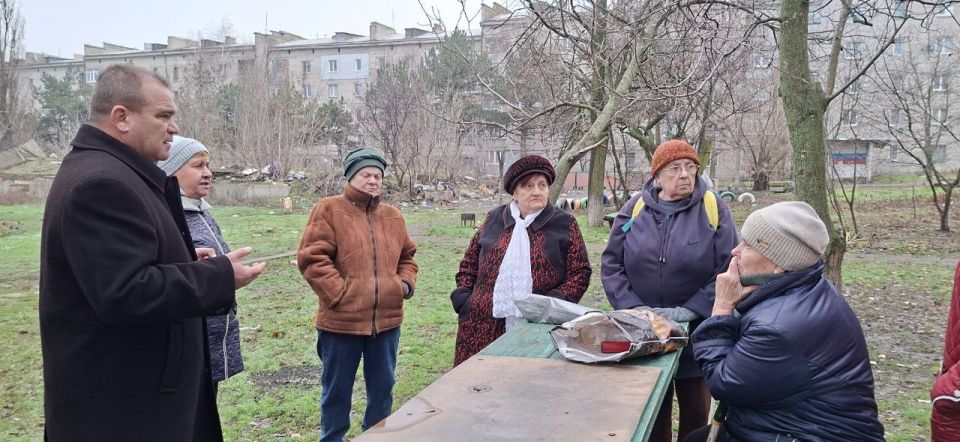Денис Зубов: Сход граждан. 26 ноября в Иловайске состоялась встреча жителей с временно исполняющим полномочия главы муниципального образования городской округ Иловайск Александром Кузнецовым Денис Зубов: Сход граждан. 26 ноября в Иловайске состоялась встреча жителей с временно исполняющим полномочия главы муниципального образования городской округ Иловайск Александром Кузнецовым