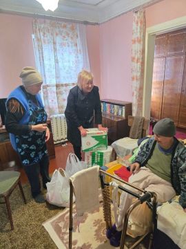 Роман Конев: 26 ноября 2025 года заместитель председателя Горловского городского совета Донецкой Народной Республики, депутат Горловского городского совета от фракции «Единая Россия» – Наталия Ботвина посетила жительницу...