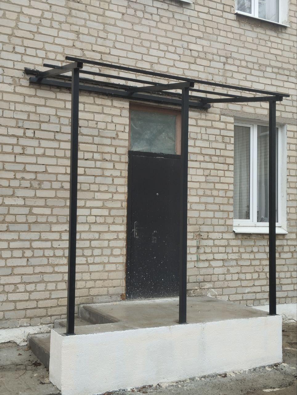 Денис Зубов: Нижегородские подрядчики изготовили и установили каркас из металлических труб в здании детского сада № 17 "Теремок" на улице Первомайской, а затем при помощи тяжелой техники смонтировали навесы над... Денис Зубов: Нижегородские подрядчики изготовили и установили каркас из металлических труб в здании детского сада № 17 "Теремок" на улице Первомайской, а затем при помощи тяжелой техники смонтировали навесы над...