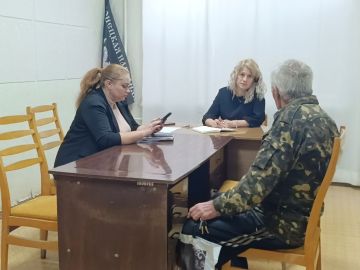 На приём к заместителю главы администрации Амвросиевского муниципального округа Татьяне Разводовой поступило обращение от жителя с. Елизавето-Николаевка по поводу оформления компенсации на приобретение угля