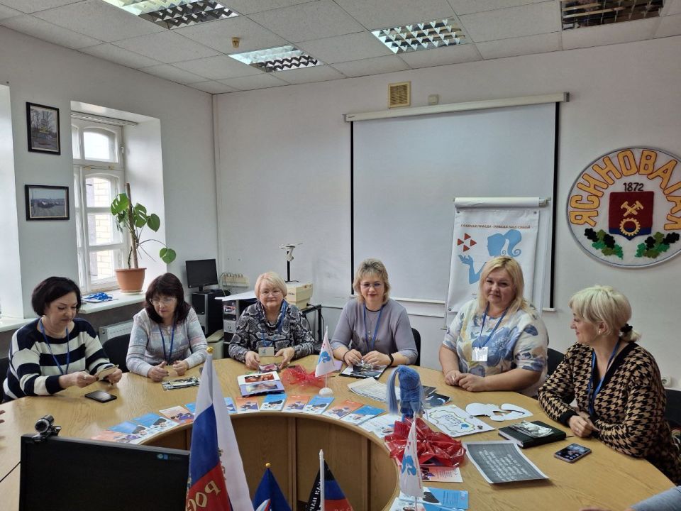 Круглый стол в центре занятости: Женщины, карьера и материнство – грани успеха Круглый стол в центре занятости: Женщины, карьера и материнство – грани успеха