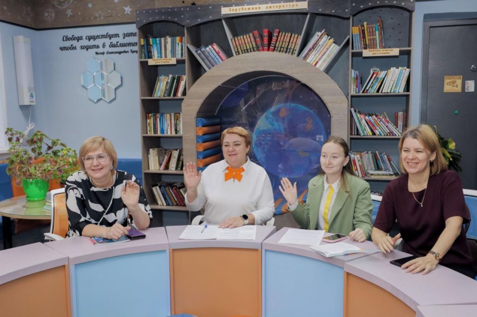 Педагоги Надымского района (ЯНАО) поделились успешными практиками воспитательной работы с коллегами из ДНР Педагоги Надымского района (ЯНАО) поделились успешными практиками воспитательной работы с коллегами из ДНР