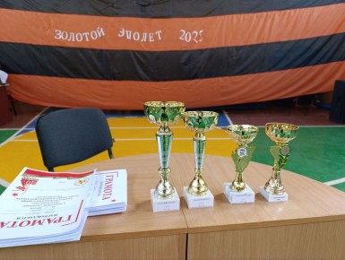 В Ждановке прошла церемония закрытия фестиваля «Золотой эполет-2025»