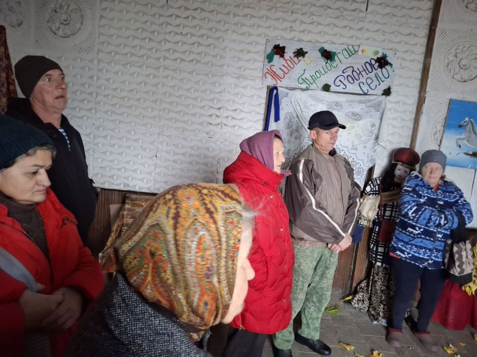 Начальник Коммунаровского территориального отдела Владимир Кистенюк провел сход граждан в селе Белая Каменка Начальник Коммунаровского территориального отдела Владимир Кистенюк провел сход граждан в селе Белая Каменка