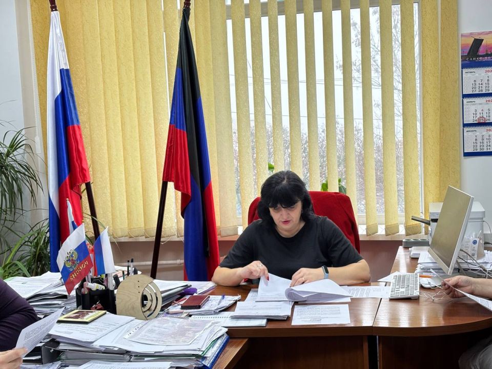 В Мангушском округе состоялось заседание Комиссии по делам несовершеннолетних В Мангушском округе состоялось заседание Комиссии по делам несовершеннолетних