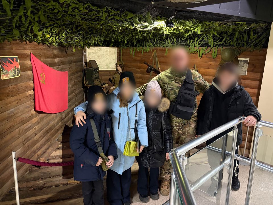 Бойцы ОСН «Ратник» организовали экскурсию в музей для детей сотрудников Бойцы ОСН «Ратник» организовали экскурсию в музей для детей сотрудников