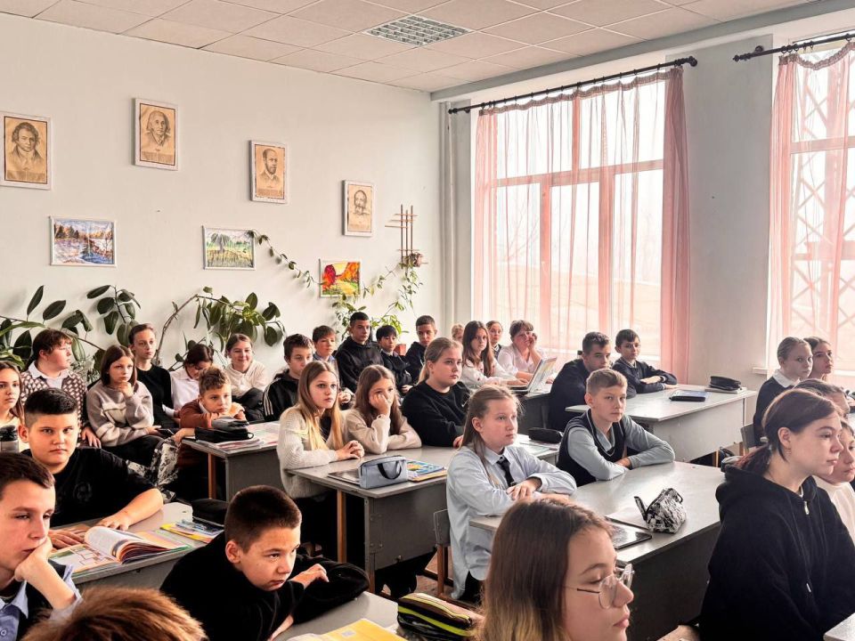 Продолжаем профилактическую работу в школах ДНР Продолжаем профилактическую работу в школах ДНР