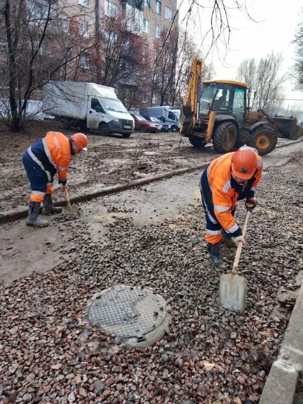 Бригада из Ленинградской области завершила строительство нового участка канализационной сети в Карло-Марксово Бригада из Ленинградской области завершила строительство нового участка канализационной сети в Карло-Марксово