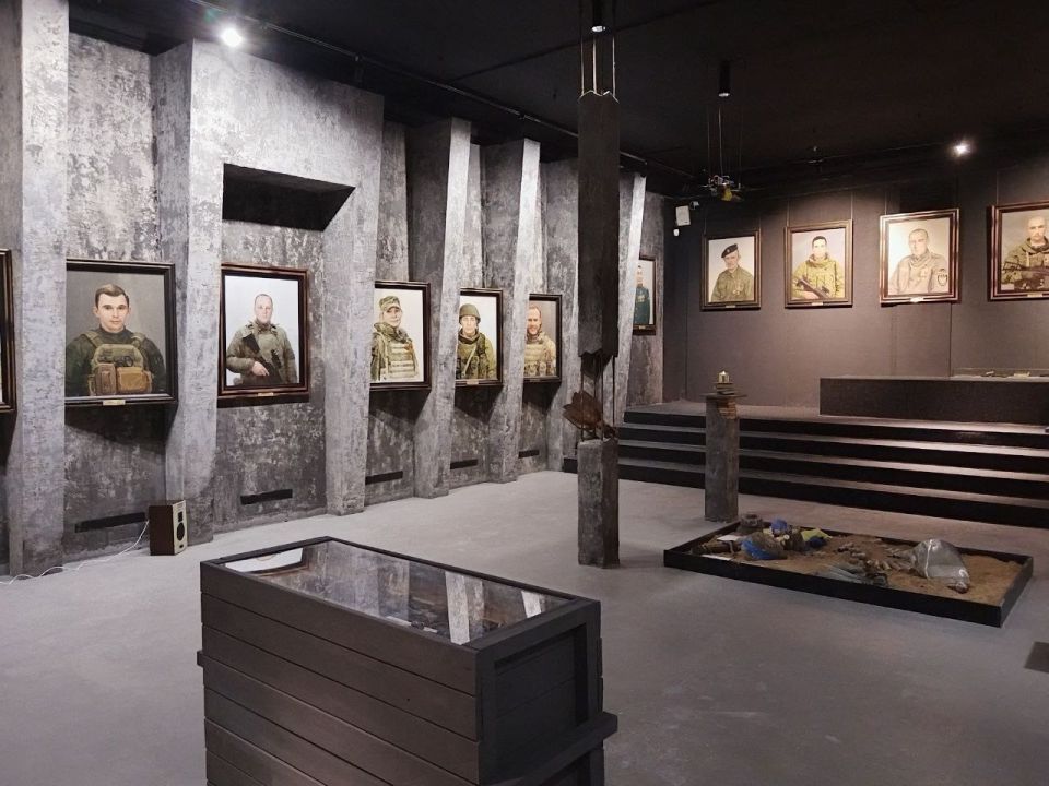 Открытие выставки «НебоСВОд Донбасса» в Государственном музее политической истории России