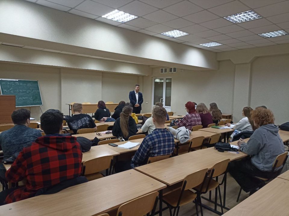 По поручению Главы ДНР Дениса Пушилина в Ворошиловском внутригородском районе продолжаются встречи с населением По поручению Главы ДНР Дениса Пушилина в Ворошиловском внутригородском районе продолжаются встречи с населением
