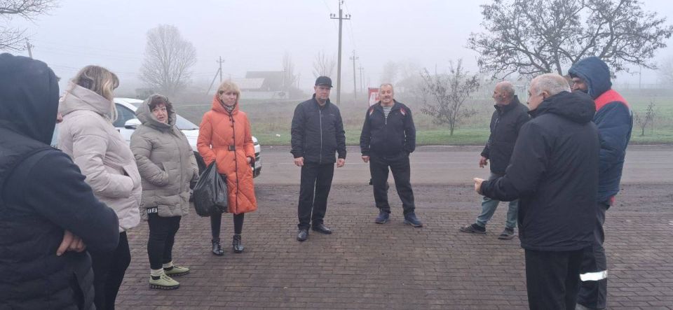 Вчера председатель Мангушского муниципального совета, член фракции Всероссийской политической партии «Единая Россия» в Мангушском муниципальном совете, координатор проекта «Старший брат» партии «Единая Россия» Ставрулов... Вчера председатель Мангушского муниципального совета, член фракции Всероссийской политической партии «Единая Россия» в Мангушском муниципальном совете, координатор проекта «Старший брат» партии «Единая Россия» Ставрулов...