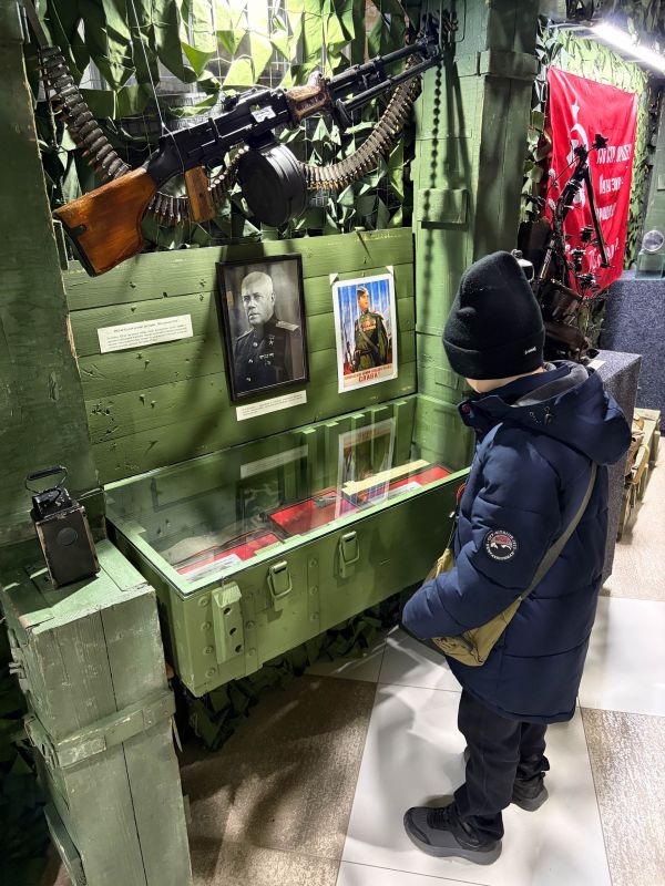 Бойцы ОСН «Ратник» организовали экскурсию в музей для детей сотрудников Бойцы ОСН «Ратник» организовали экскурсию в музей для детей сотрудников