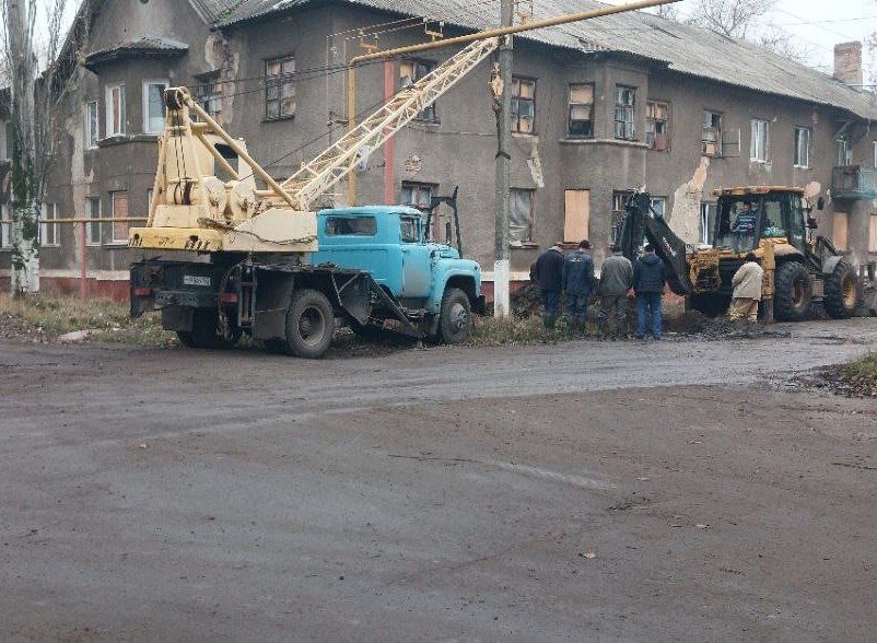 Отремонтированы сотни метров сетей: работа специалистов Горловского филиала "Вода Донбасса" и Кемеровской области Отремонтированы сотни метров сетей: работа специалистов Горловского филиала "Вода Донбасса" и Кемеровской области