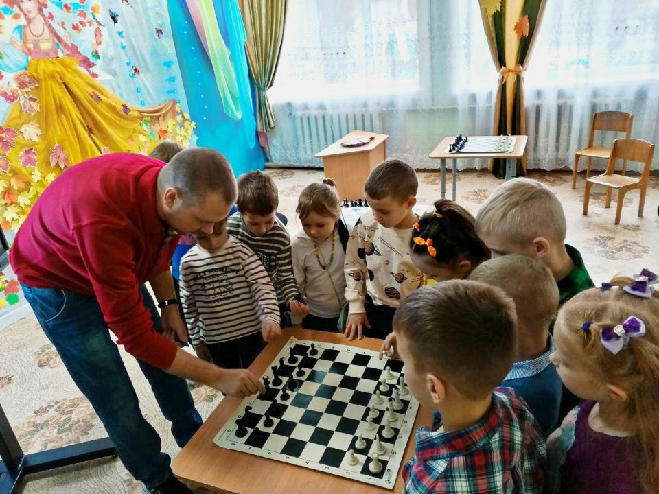 Мастер-класс по шахматам в детском саду "Чайка" Мастер-класс по шахматам в детском саду "Чайка"
