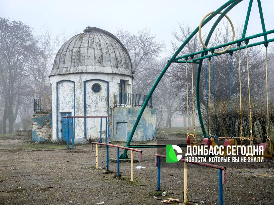 Заброшенный планетарий в Донецке: когда-то здесь учились смотреть вверх Заброшенный планетарий в Донецке: когда-то здесь учились смотреть вверх