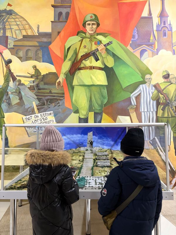 Бойцы ОСН «Ратник» организовали экскурсию в музей для детей сотрудников Бойцы ОСН «Ратник» организовали экскурсию в музей для детей сотрудников