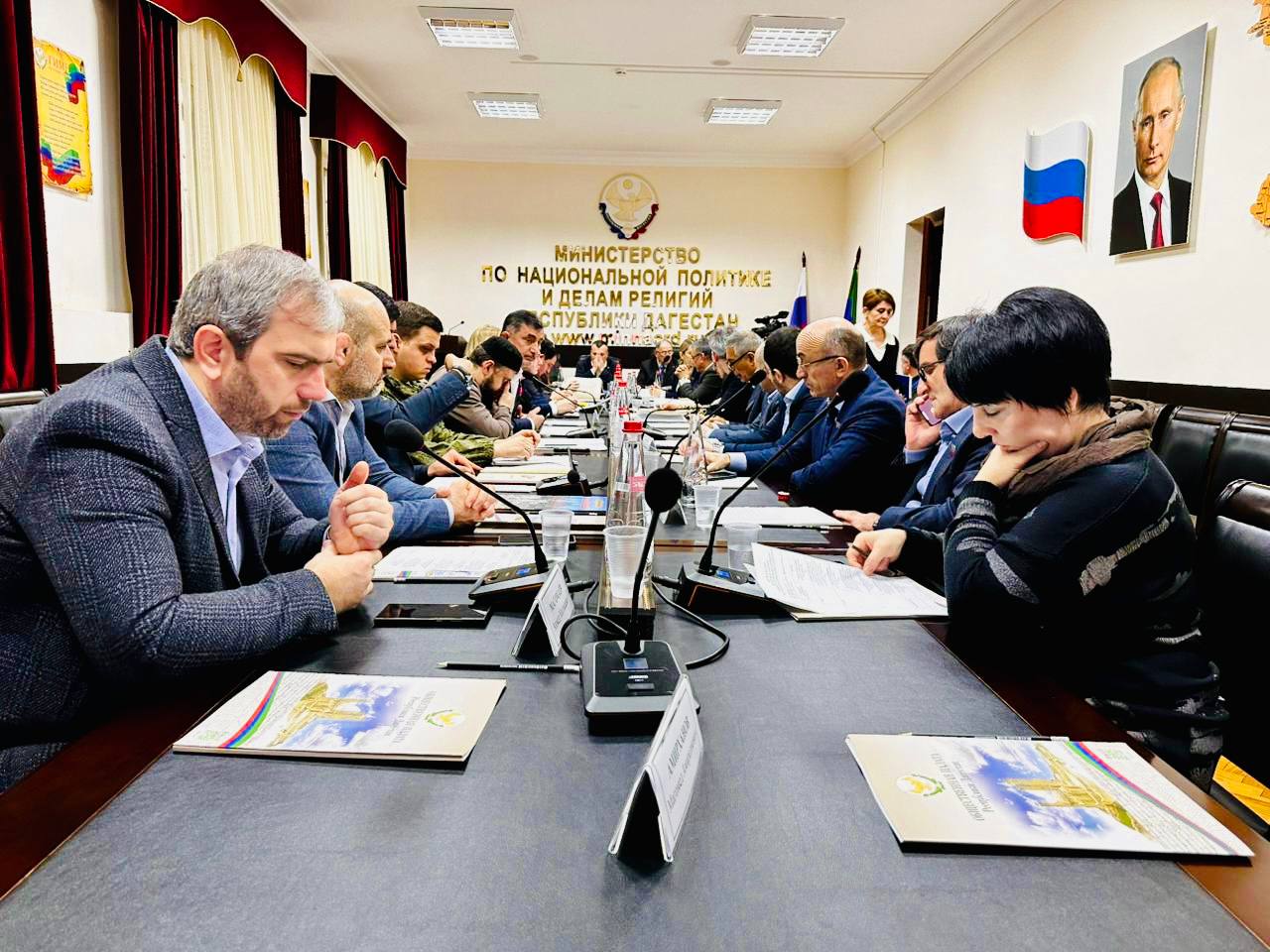 В Дагестане представили патриотический проект «Азбука Победы», посвящённый 80-летию Великой Победы В Дагестане представили патриотический проект «Азбука Победы», посвящённый 80-летию Великой Победы