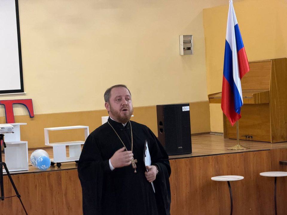 Вчера в нашем лицее прошла важная встреча в рамках XXXIV Международных образовательных Рождественских чтений (региональный этап) — Жизнь как чудо: беседа о ценности жизни с подростками Вчера в нашем лицее прошла важная встреча в рамках XXXIV Международных образовательных Рождественских чтений (региональный этап) — Жизнь как чудо: беседа о ценности жизни с подростками
