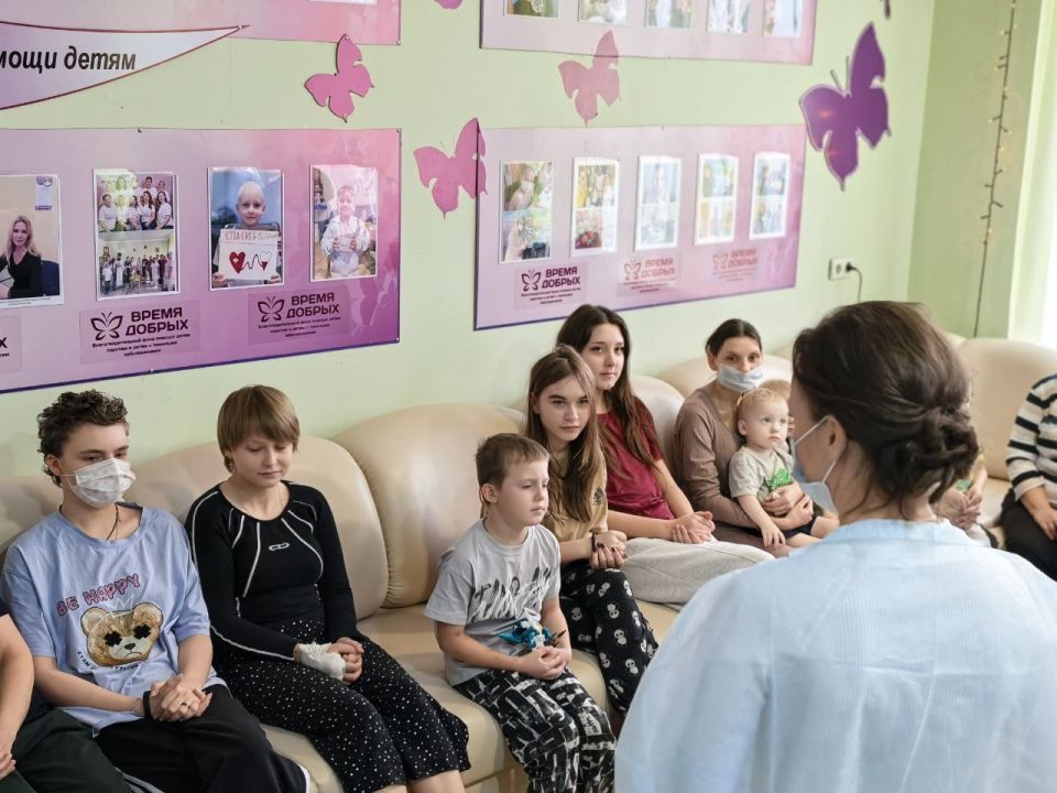 Анна Кузнецова: В Донецке передали медицинское оборудование для лечения детей с онкологией Анна Кузнецова: В Донецке передали медицинское оборудование для лечения детей с онкологией