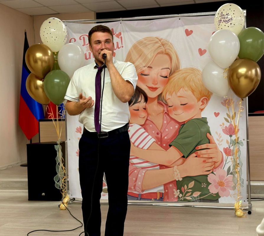 В знак глубочайшей признательности и любви к матерям, Женское движение Единой России организовало торжественное мероприятие, посвященное Дню матери! В знак глубочайшей признательности и любви к матерям, Женское движение Единой России организовало торжественное мероприятие, посвященное Дню матери!