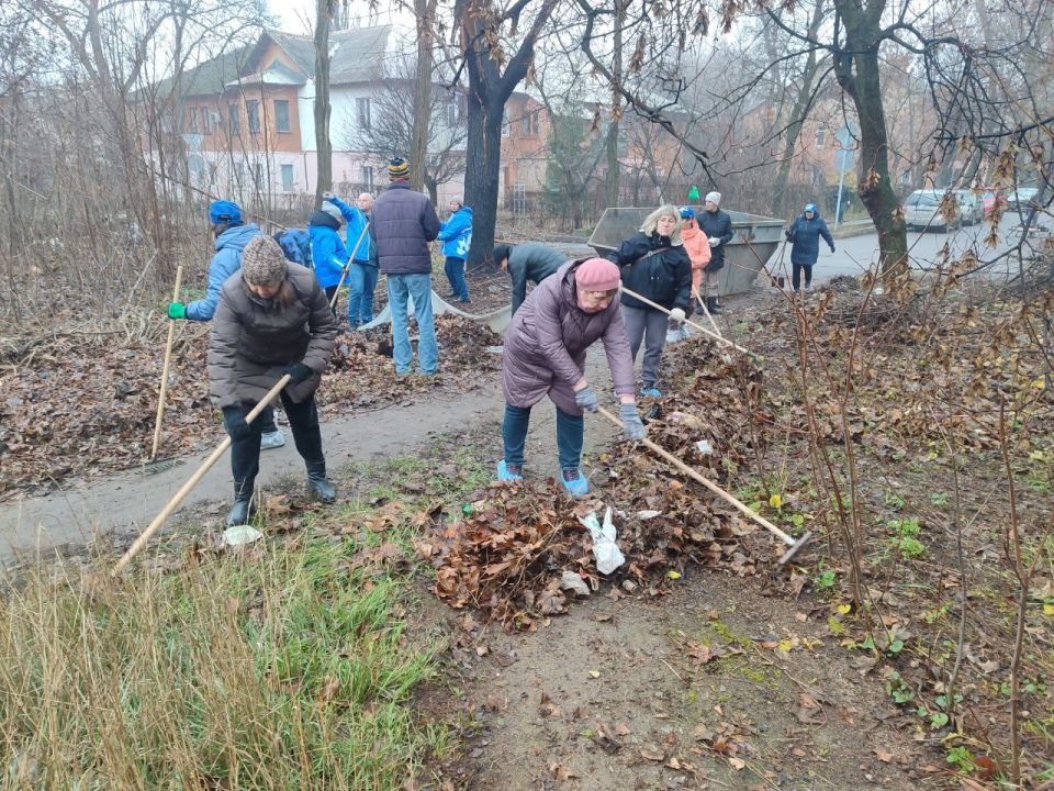В рамках проекта «Чистая страна», реализуемого Всероссийской Политической Партией «Единая Россия», сотрудники Управы Калининского внутригородского района Администрации городского округа Донецк, совместно с работниками... В рамках проекта «Чистая страна», реализуемого Всероссийской Политической Партией «Единая Россия», сотрудники Управы Калининского внутригородского района Администрации городского округа Донецк, совместно с работниками...