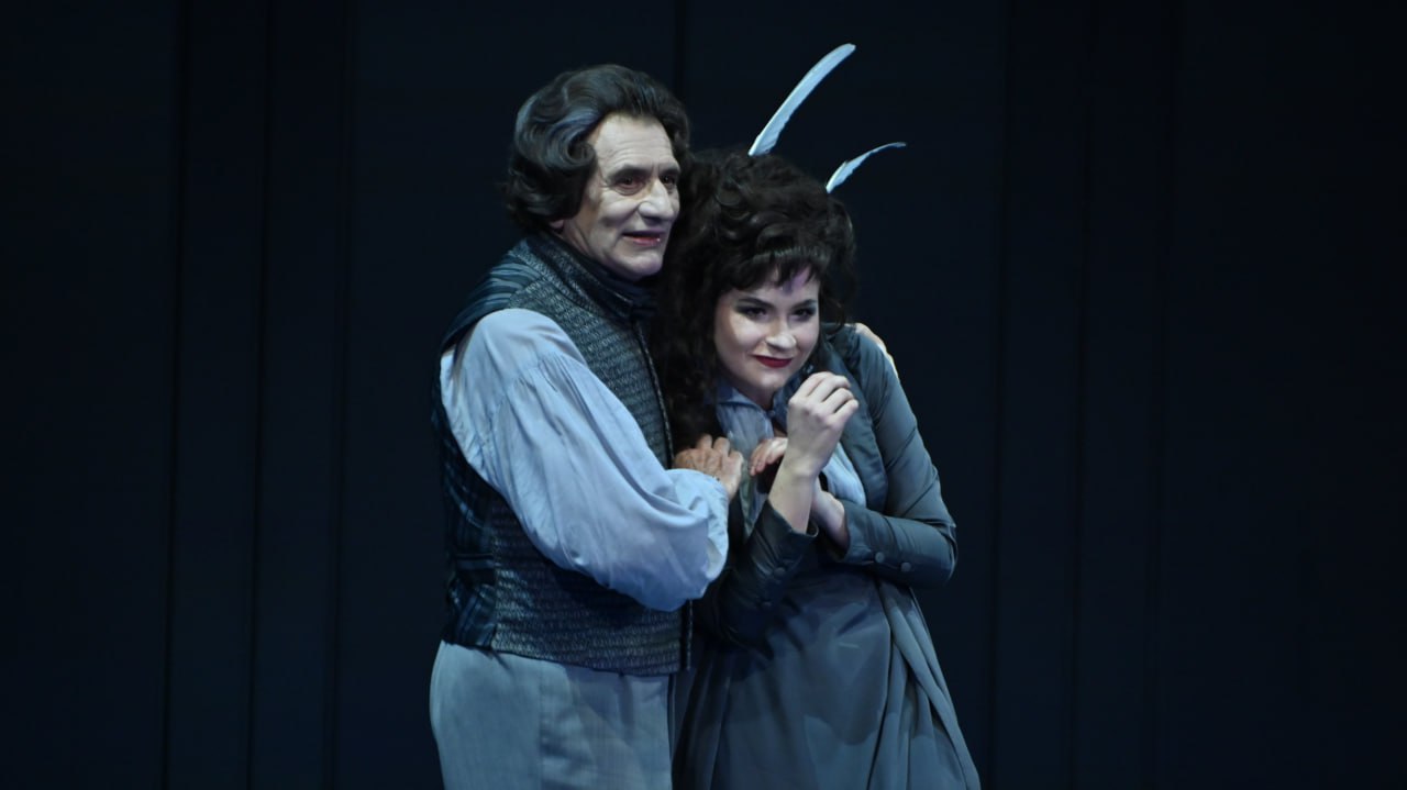 “Мы в непокоренном, мужественном Донецке”: директора Театра Вахтангова покорил теплый прием зрителей “Мы в непокоренном, мужественном Донецке”: директора Театра Вахтангова покорил теплый прием зрителей