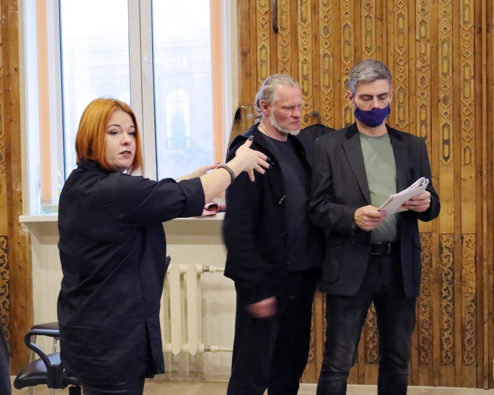 Открытая репетиция новой остросюжетной комедии «Номер с фруктами»