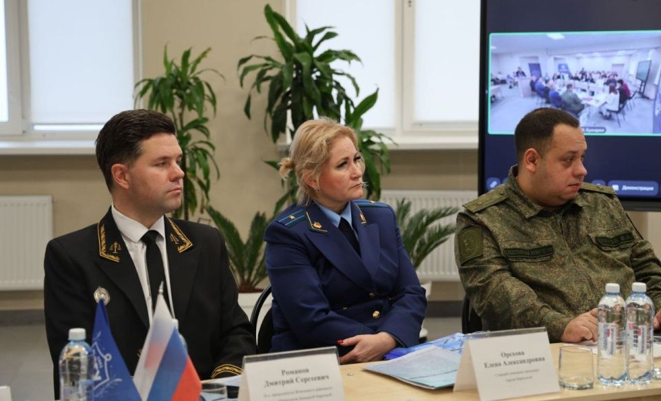 Представитель регионального управления принял участие в круглом столе на факультете экономики, управления и права МГУ имени А.И. Куинджи Представитель регионального управления принял участие в круглом столе на факультете экономики, управления и права МГУ имени А.И. Куинджи