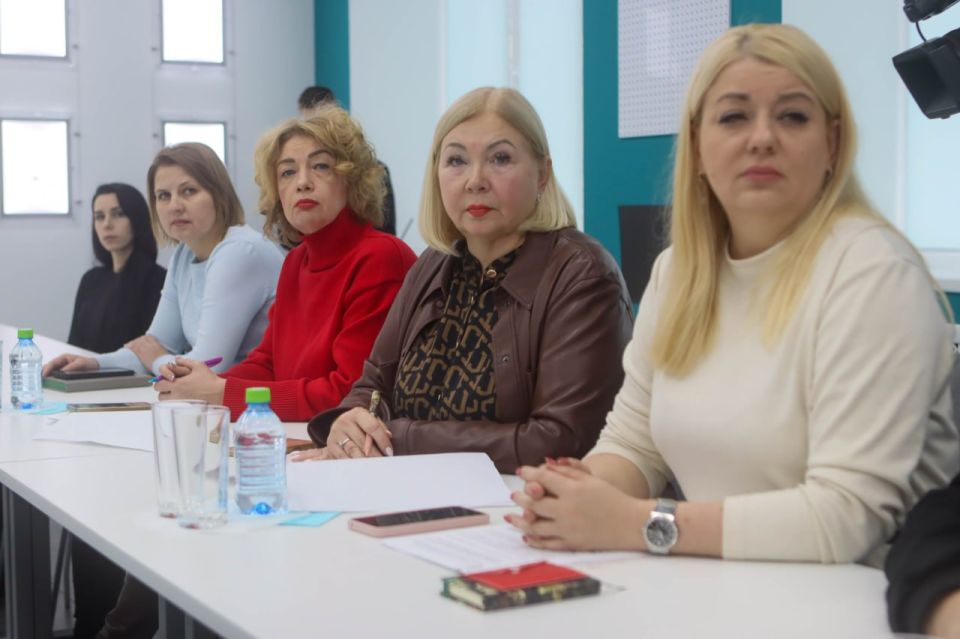 В Общественной палате ДНР обсудили вопросы развития туризма в Республике В Общественной палате ДНР обсудили вопросы развития туризма в Республике