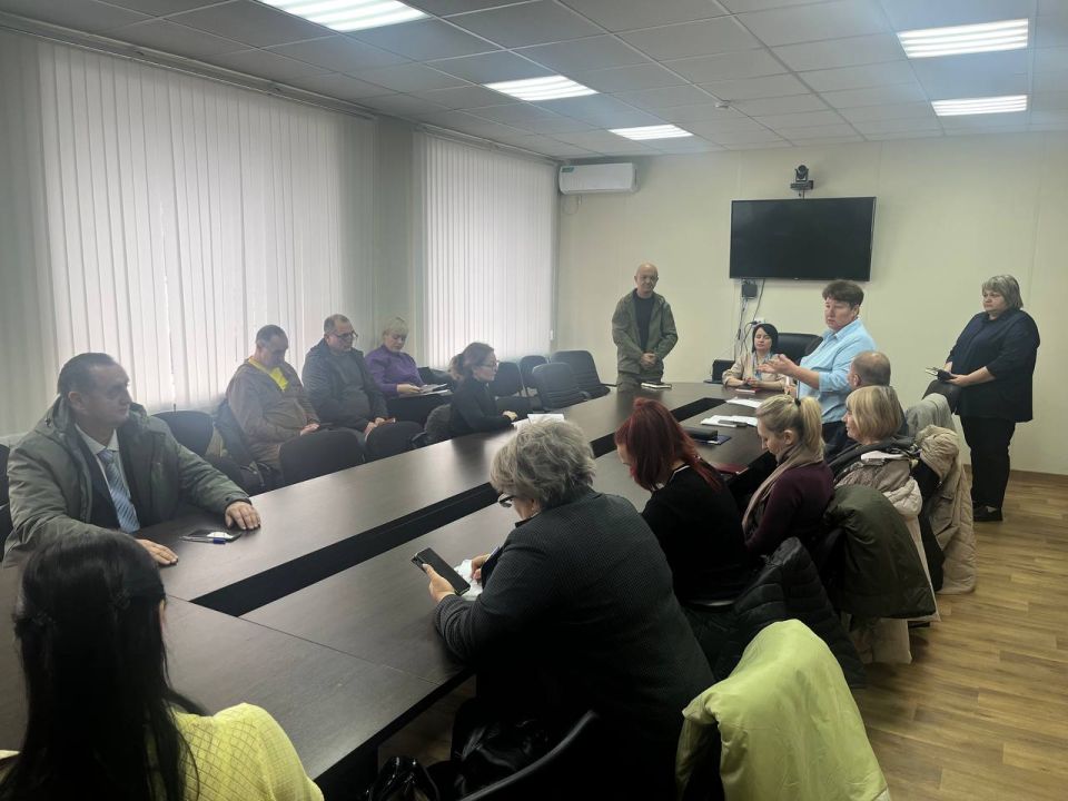 В Волновахе состоялось важное заседание, которое провела заместитель главы администрации Волновахского муниципального округа Елена Сергеевна Снисаренко В Волновахе состоялось важное заседание, которое провела заместитель главы администрации Волновахского муниципального округа Елена Сергеевна Снисаренко