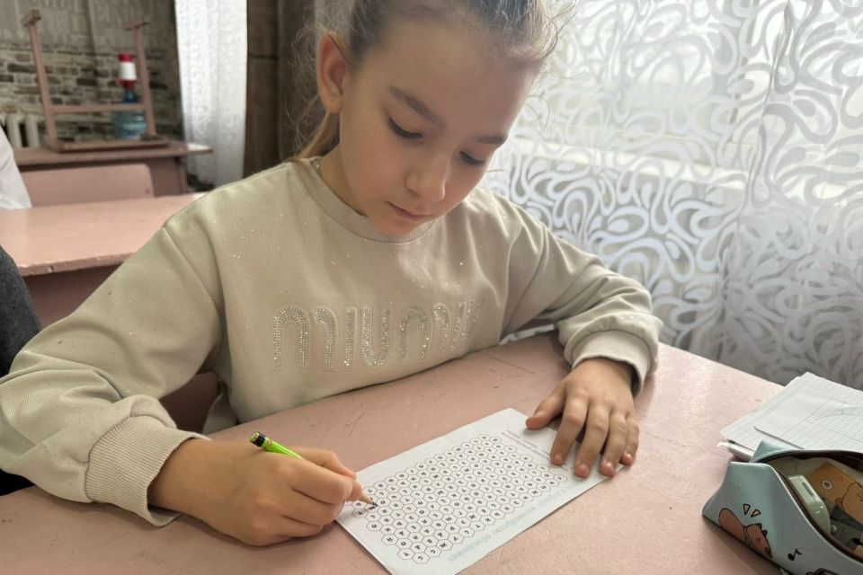 Александр Шатов: В Шахтерском округе прошел единый классный час «От сердца к сердцу: волонтерство объединяет» Александр Шатов: В Шахтерском округе прошел единый классный час «От сердца к сердцу: волонтерство объединяет»