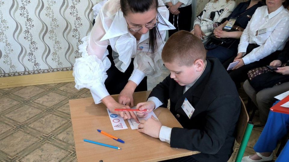 Педагог из Горловки участвует в проекте «Учителя Донбасса — гордимся вами» Педагог из Горловки участвует в проекте «Учителя Донбасса — гордимся вами»