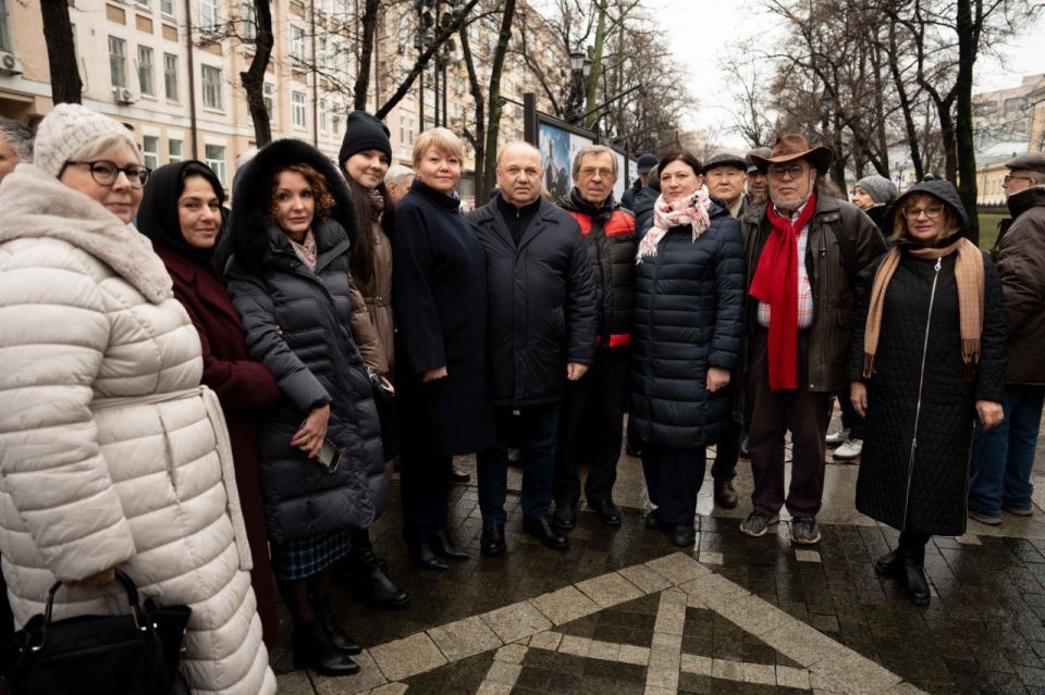 ����-������� ����� ������� �������� ������������ ������������ ������. ��� ������� �������