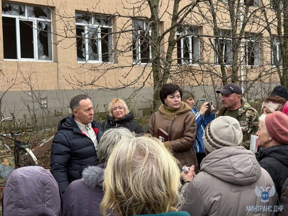 На контроле Минтранса ДНР улучшение дорожно-транспортной инфраструктуры и повышение качества жизни граждан Ясиноватского округа На контроле Минтранса ДНР улучшение дорожно-транспортной инфраструктуры и повышение качества жизни граждан Ясиноватского округа