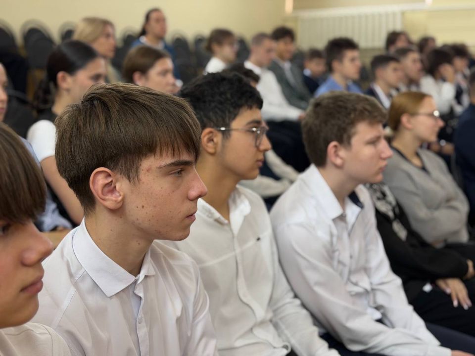 Вчера в нашем лицее прошла важная встреча в рамках XXXIV Международных образовательных Рождественских чтений (региональный этап) — Жизнь как чудо: беседа о ценности жизни с подростками Вчера в нашем лицее прошла важная встреча в рамках XXXIV Международных образовательных Рождественских чтений (региональный этап) — Жизнь как чудо: беседа о ценности жизни с подростками